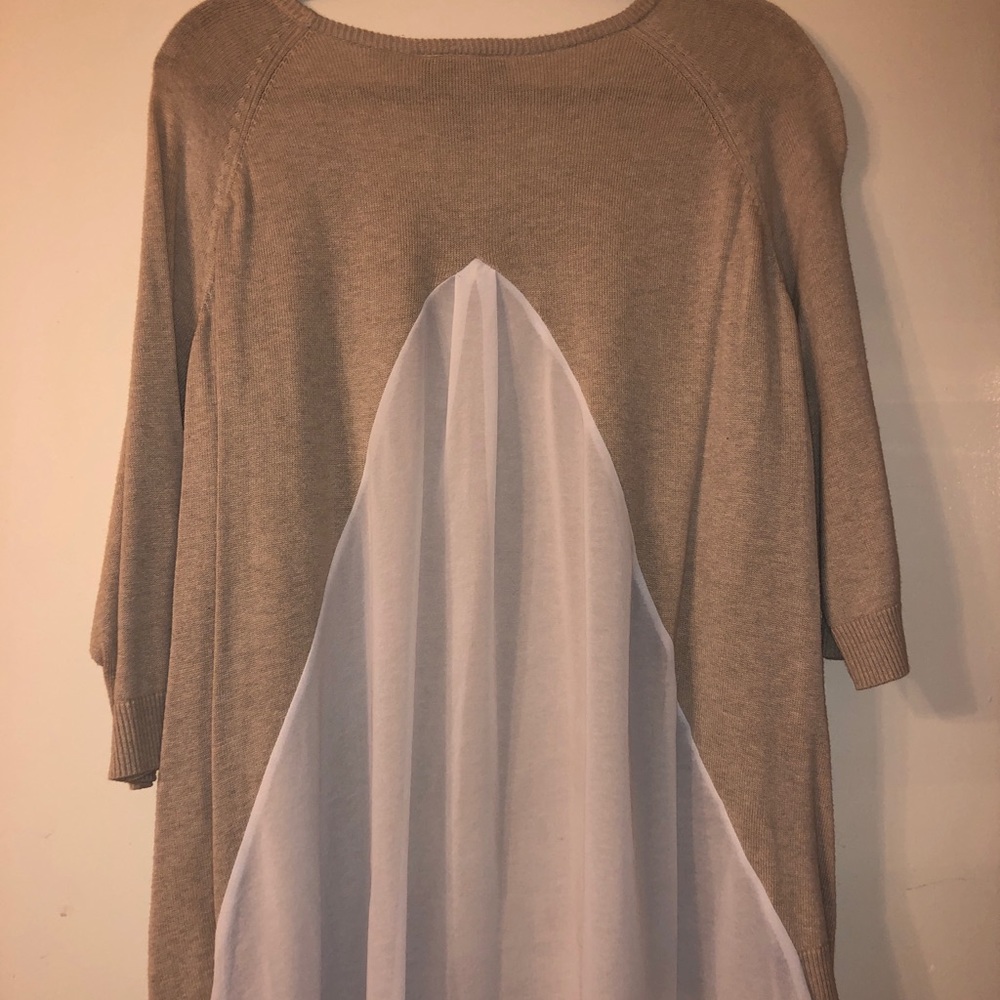 Sweater with a flow back